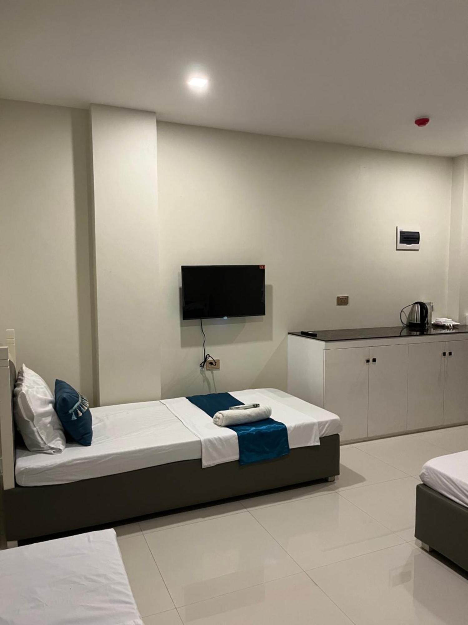 717 Residences Iloilo City Kültér fotó