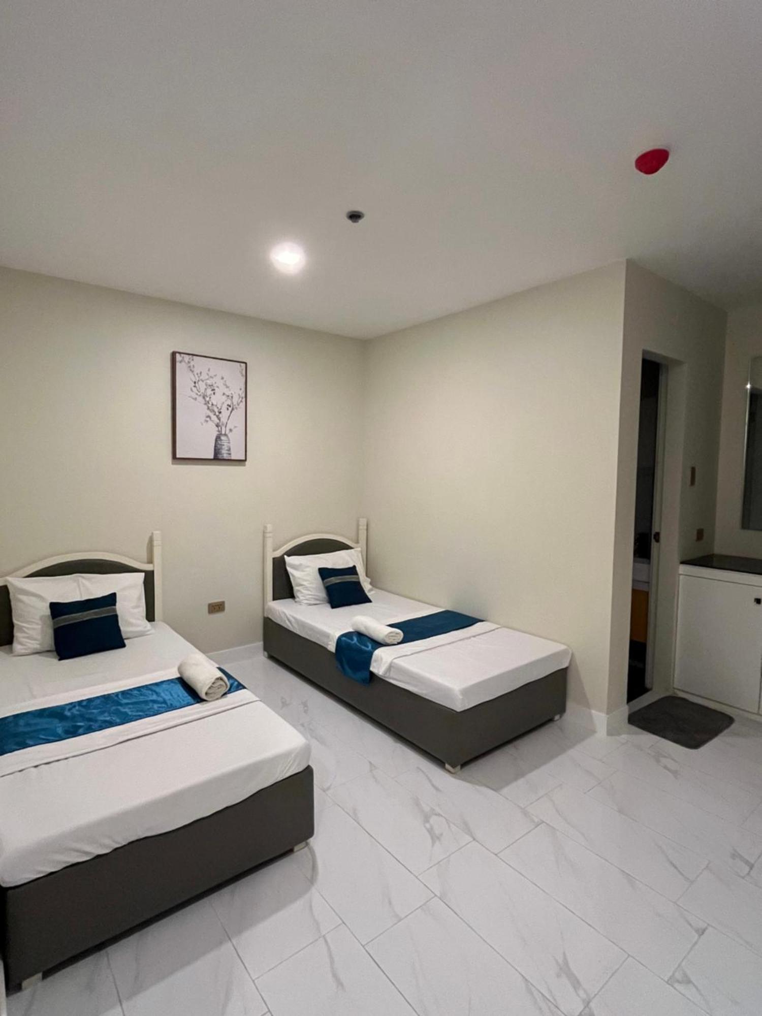 717 Residences Iloilo City Kültér fotó